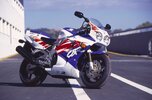 1992-Honda-CBR900RR-Front-and-Side-View-1024x675.jpg